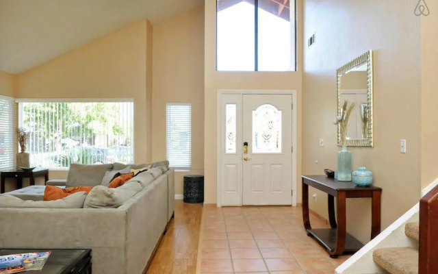 photo 5 of Luxury 4br 8min to Las Vegas Strip