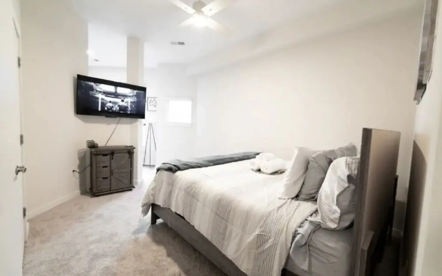 photo 3 of Luxury Apartment 329