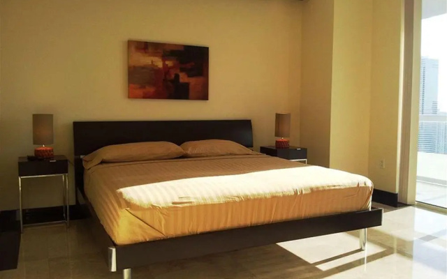 photo 4 of Luxury Apartments at 50 Biscayne