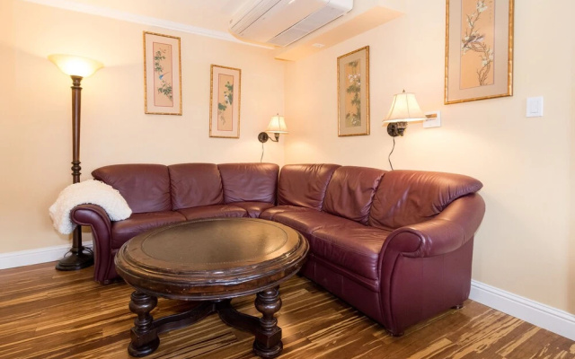 photo 2 of Luxury Apartments - City Center