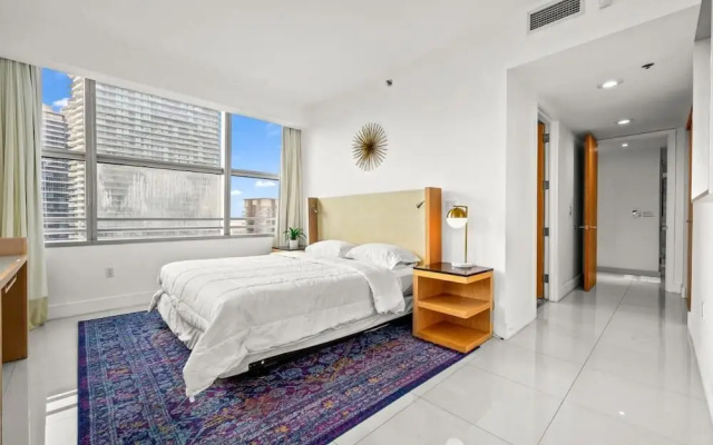 photo 3 of Luxury Brickell 3 Beds Sleeps 8