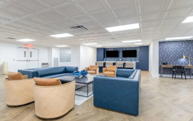 photo 2 of Luxury Central Apartment with Gym