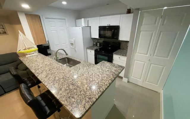 photo 2 of Luxury Cozy Studio - 5 min to Beach
