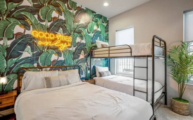 photo 3 of Luxury Downtown Getaway With Breathtaking Views