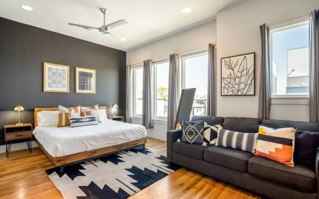 photo 5 of Luxury Downtown Getaway With Breathtaking Views
