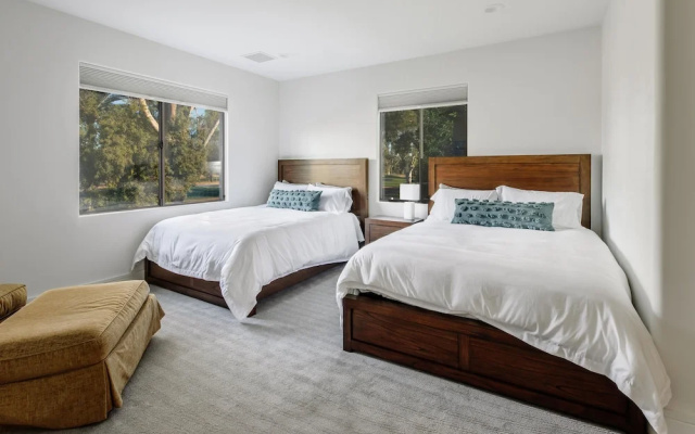 photo 2 of Luxury Dream House!! Sleeps 16 - On Golf Course