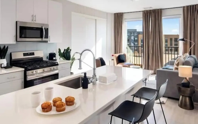 photo 5 of Luxury Furnished Apartments by Hyatus Downtown at Yale