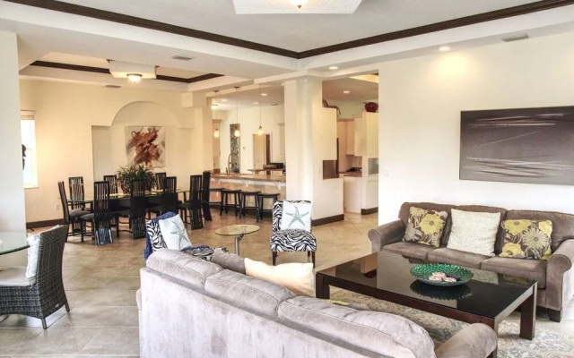 photo 2 of Luxury Gulf Beach Living - Coronas Gris