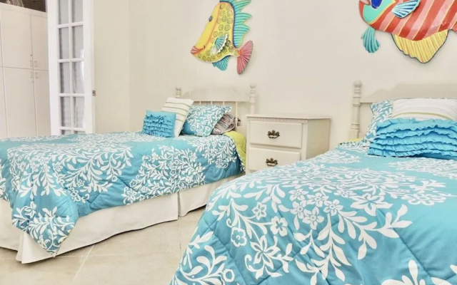 photo 5 of Luxury Gulf Beach Living - Coronas Gris