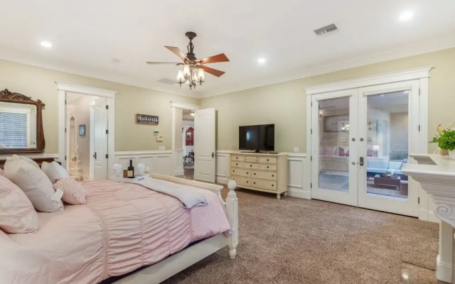 photo 3 of Luxury Home at Red Mountain! Heated Pool, Bocce Court, Firepits! Sleeps 10. Dog Friendly. by RedAwning