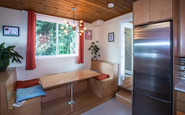 photo 5 of Luxury Houseboat Best in Seattle 3BR