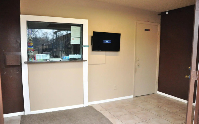 photo 4 of Luxury Inn