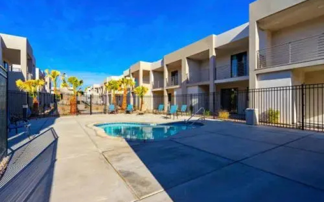 photo 4 of Luxury Lofts #6