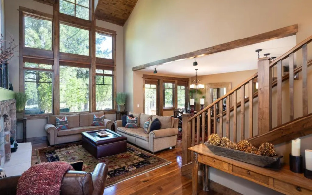 photo 2 of Luxury Old Greenwood 3BD Villa - Villa 12. Comes w/ Free Grocery Delivery!