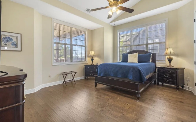 photo 3 of Luxury Penthouse Near Silver Dollar City