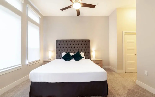 photo 3 of Luxury Piedmont Heights Apartments