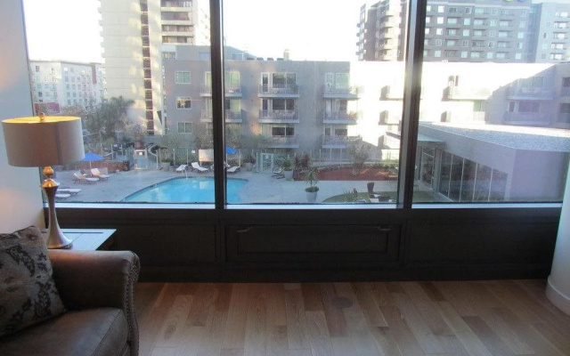 photo 2 of Luxury Place in Downtown
