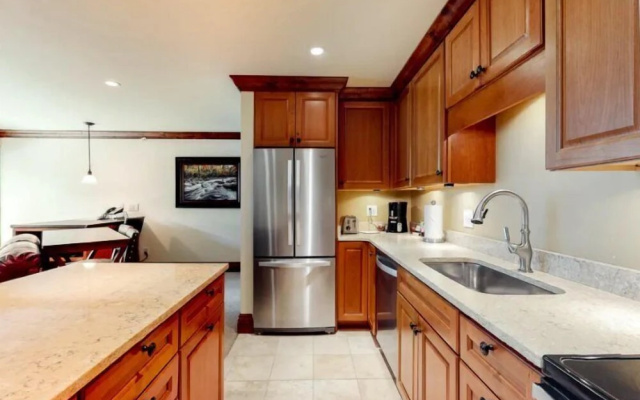 photo 4 of Luxury Ski in, Ski out 1 Bedroom Mountain Residence in the Heart of Lionshead Village With Heated Slope Side Pool and Hot Tub