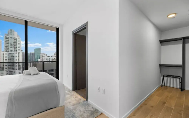 photo 4 of Luxury Spacious Condo at Downtown Miami