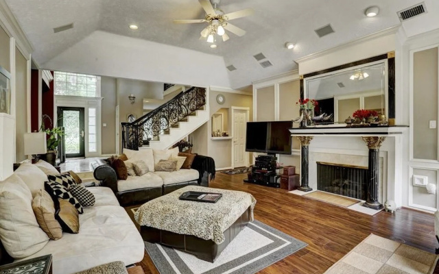 photo 5 of Luxury Spectacular House in TX