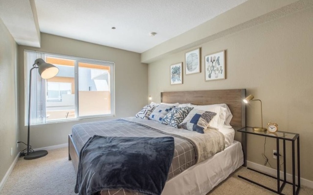 photo 2 of Luxury Suite, Heart of Hollywood, offered by Short Term Stay
