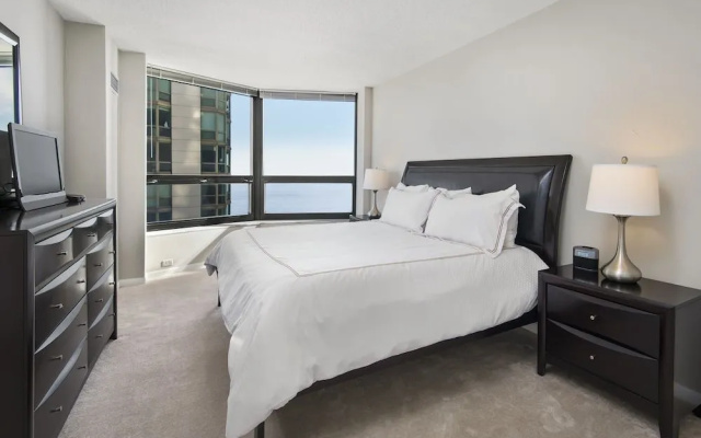 photo 2 of Luxury Suites At North Harbor Tower