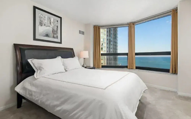photo 4 of Luxury Suites At North Harbor Tower
