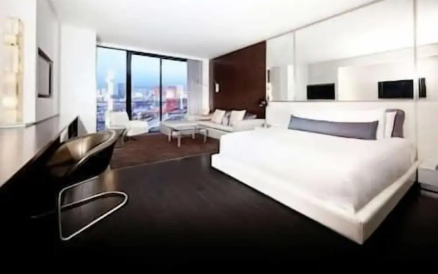 photo 3 of Luxury Suites at the Palms