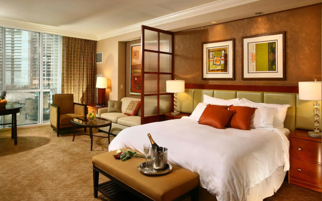 photo 3 of Luxury Suites International At The Signature