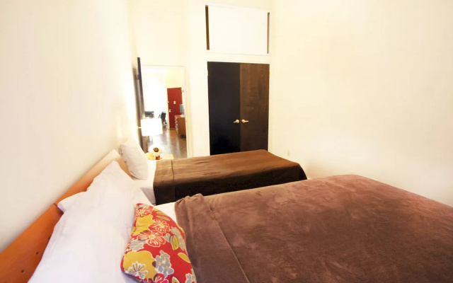 photo 3 of Luxury Suites Lenox Ave