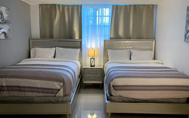 photo 5 of Luxury Suites Miami
