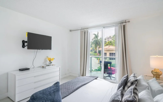 photo 4 of Luxury Sunny Isles Beach Condos