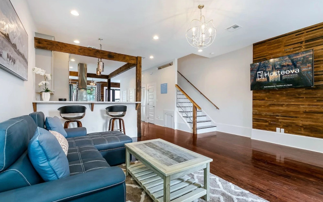 photo 2 of Spacious Townhouse close to FQ & City Hot Spots
