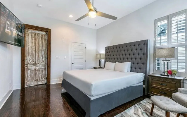 photo 3 of Spacious Townhouse close to FQ & City Hot Spots