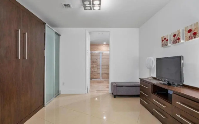 photo 2 of Luxury two bedroom rental at Trump Tower Sunny Isles Beach 23th floor
