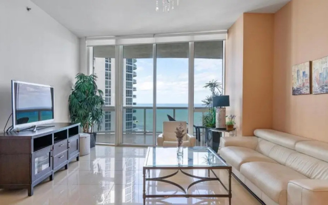 photo 4 of Luxury two bedroom rental at Trump Tower Sunny Isles Beach 23th floor