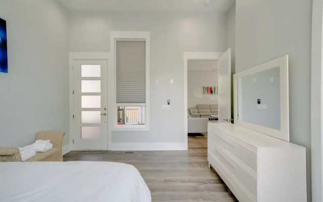 photo 3 of Luxury Unit on 12th South