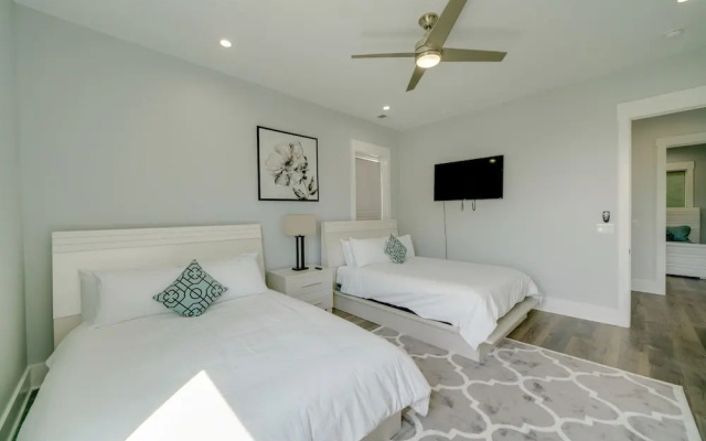 photo 4 of Luxury Unit on 12th South
