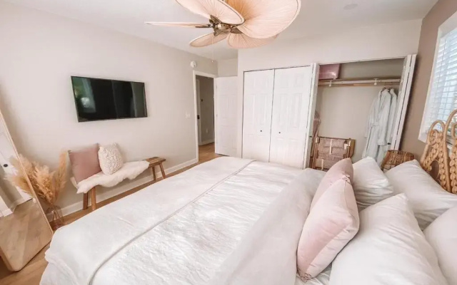 photo 2 of Luxury Villa 3 Blocks from the Beach with Hot Tub a Fire Pit and Outdoor Oasis