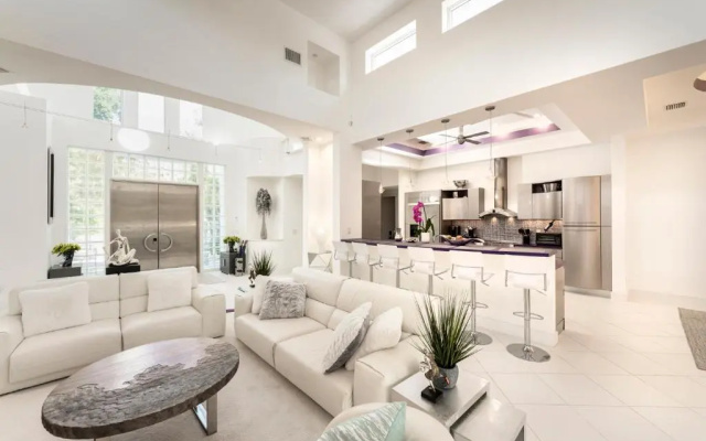 photo 4 of Luxury Villa 4 bed 4 bath on canal access to the Golf 40 min, beach 8 min away