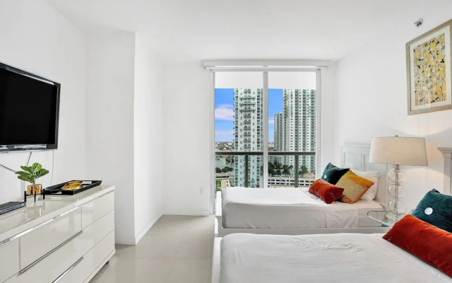photo 2 of LUXURY W HOTEL BRICKELL 2BD, Miami