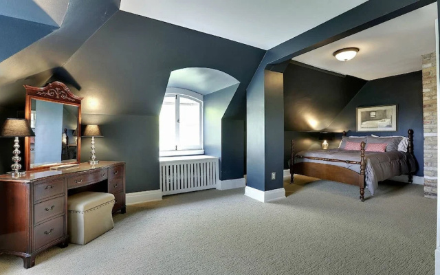 photo 4 of Luxury Whittier Mansion-3rd Floor Suite