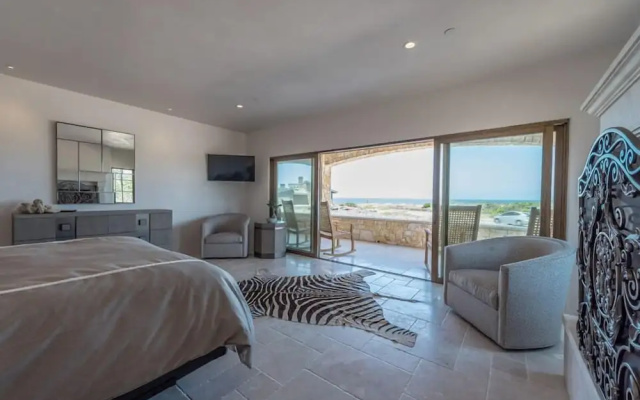 photo 2 of Lx14: Luxury Golf Course Villa With 360 Ocean View