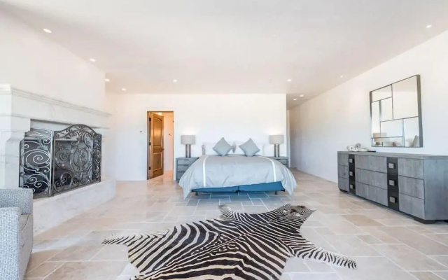 photo 3 of Lx14: Luxury Golf Course Villa With 360 Ocean View