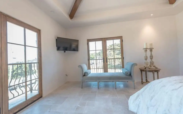 photo 5 of Lx14: Luxury Golf Course Villa With 360 Ocean View