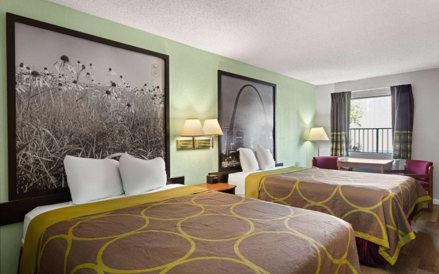 photo 3 of Super 8 by Wyndham Branson / Shepherd of the Hills Exwy