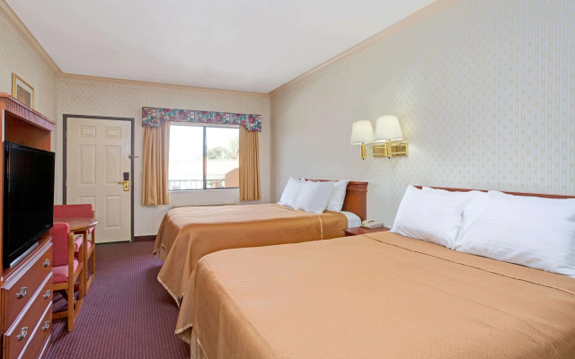 photo 3 of Travelodge by Wyndham Lynwood