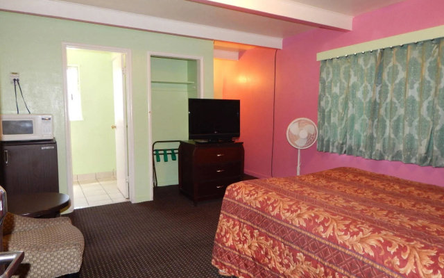 photo 4 of M B Motor Inn