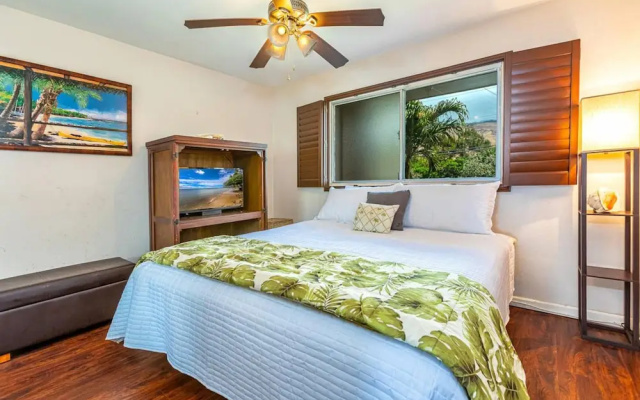 photo 3 of Maalaea Kai 215 by Coldwell Banker Island Vacations