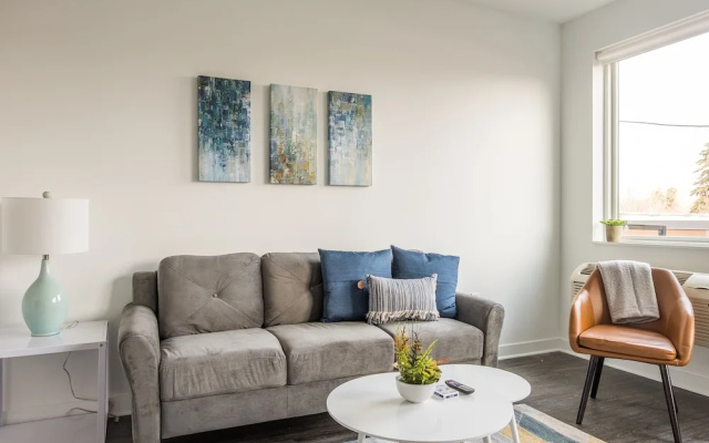 photo 2 of Macalester Apartments by Frontdesk